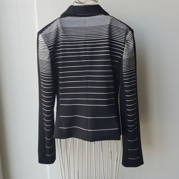 Carmen Marc Valvo Blazer - Picture 8 of 10